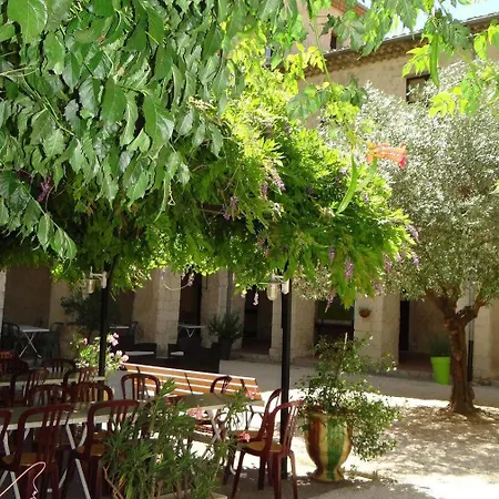 Le Cloitre Des Dominicains Buis-les-Baronnies