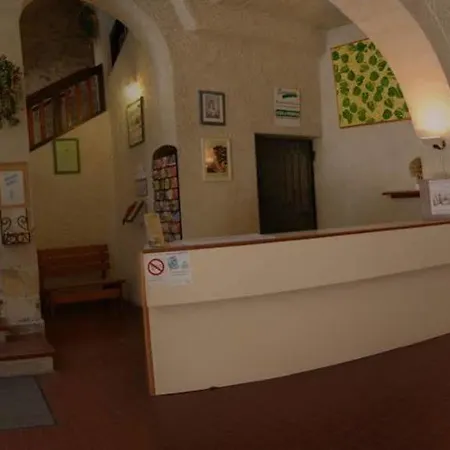 Le Cloitre Des Dominicains 2* Buis-les-Baronnies